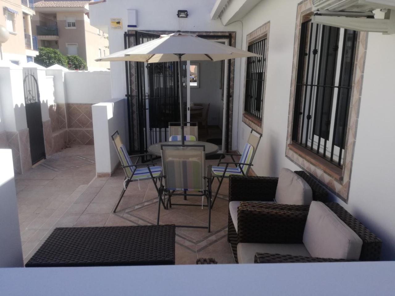 2 Bedroom Newly Renovated Bungalow Close To Bars & Restaurants Los Alcázares Екстериор снимка