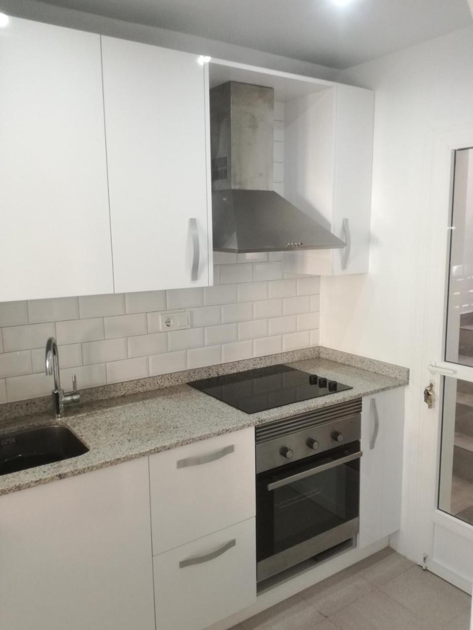 2 Bedroom Newly Renovated Bungalow Close To Bars & Restaurants Los Alcázares Екстериор снимка
