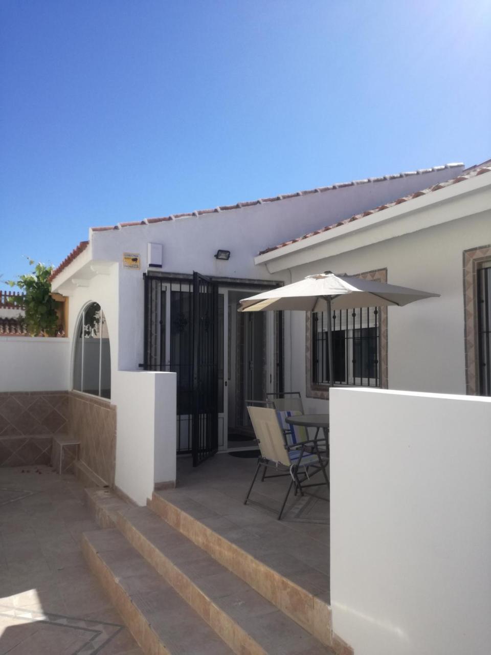 2 Bedroom Newly Renovated Bungalow Close To Bars & Restaurants Los Alcázares Екстериор снимка